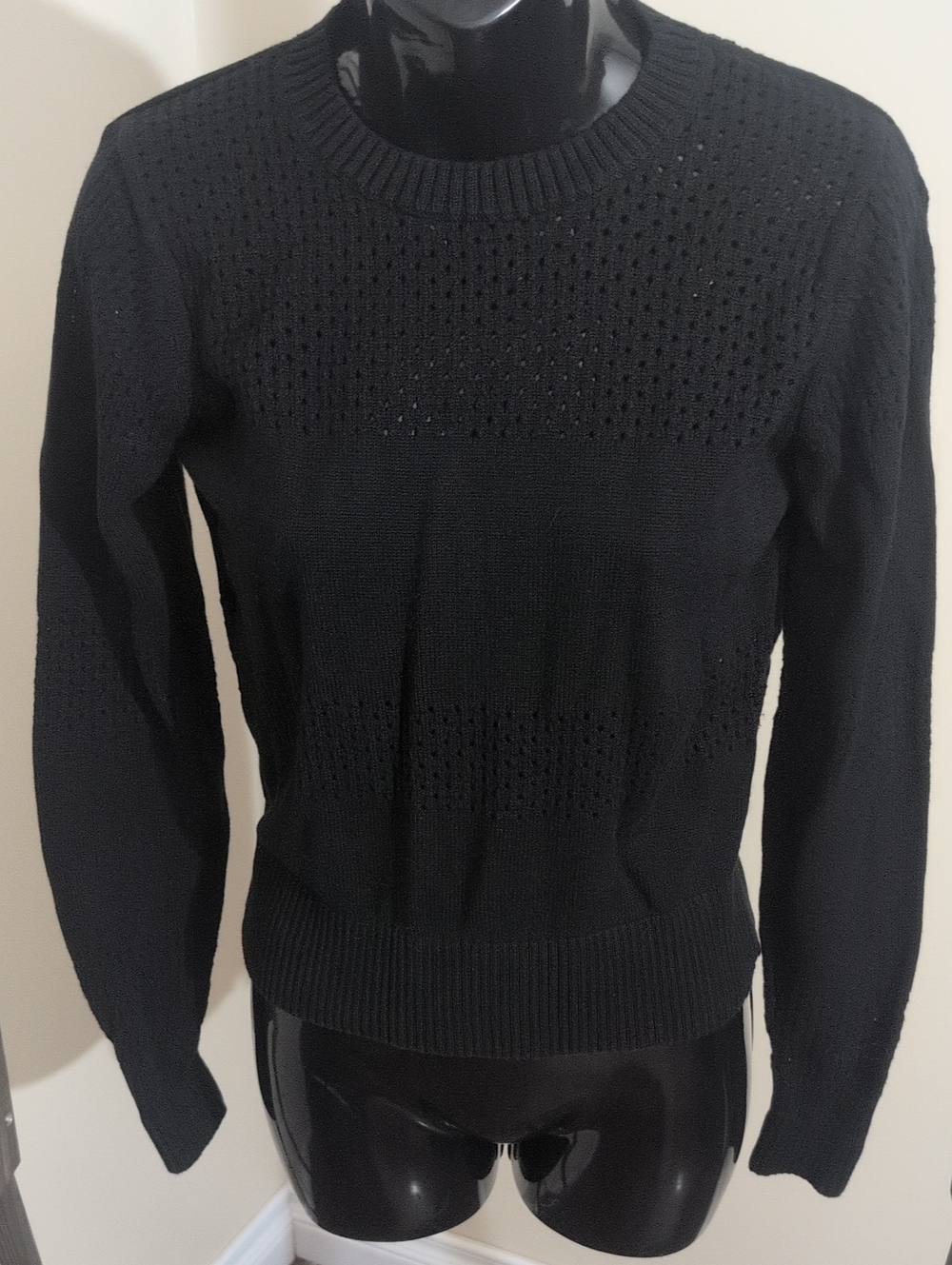 Uniqlo | Classic Black Knit Sweater - Brand Unlisted